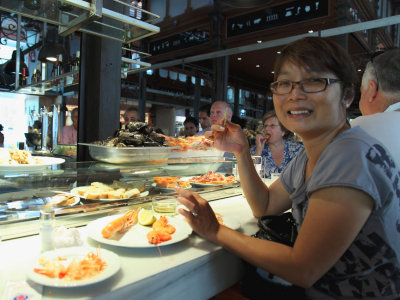 Seafood lunch at Mercado San Miguel