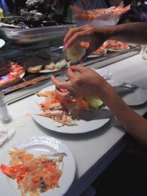 Seafood lunch at Mercado San Miguel
