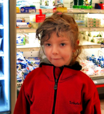 The little girl at the supermarket