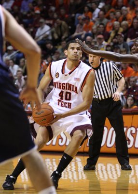 033_uva_vt_feb08.JPG