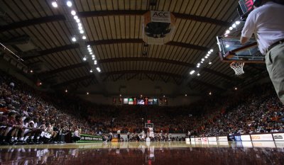 044_uva_vt_feb08.JPG