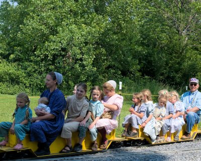 Mennonite girls