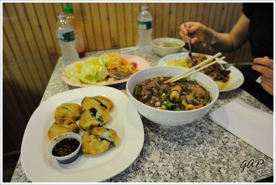 chive dumplings (gui chai tod) and Thai boat noodle