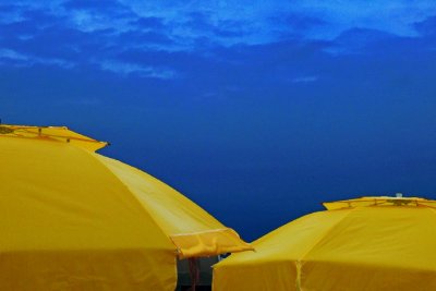 Umbrellas, Niagara Falls