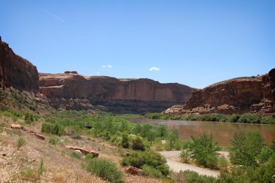 Camp Ground At Negro Bill Trailhead, Utah SR-128