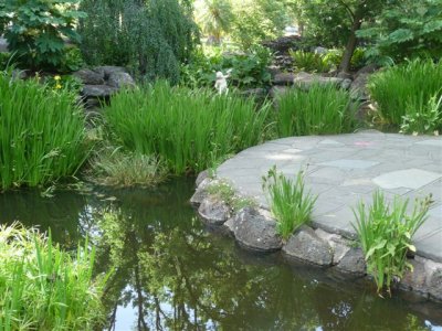 Melbourne - fitzroy gardens pond cherub 1.jpg