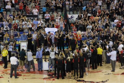 NBL_GF5_270_w.JPG