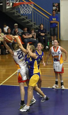 08-02-02_WNBL_83_IMG_4091_w.jpg