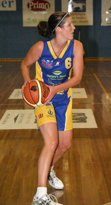 08-02-02_WNBL_107_IMG_4060_w.jpg