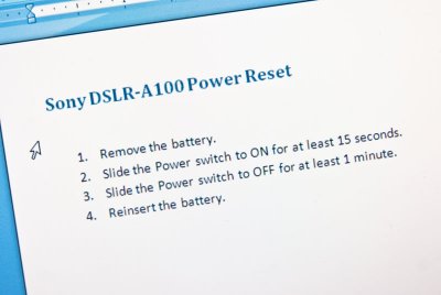 Sony DSLR-A100 Power Reset