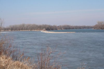 Confluence of Platte River (left) and Missouri River (right)