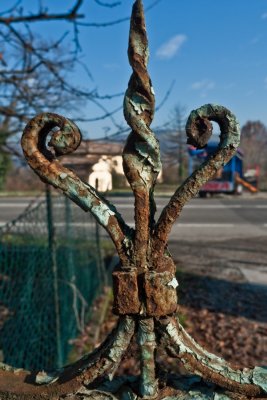 L1010097-2.jpg