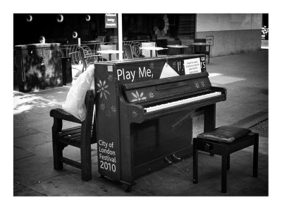 Play me!
