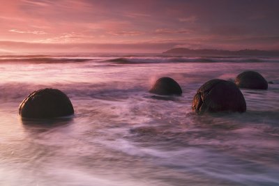 Sunrise at the Boulders, Moeraki, Otago, New Zealand