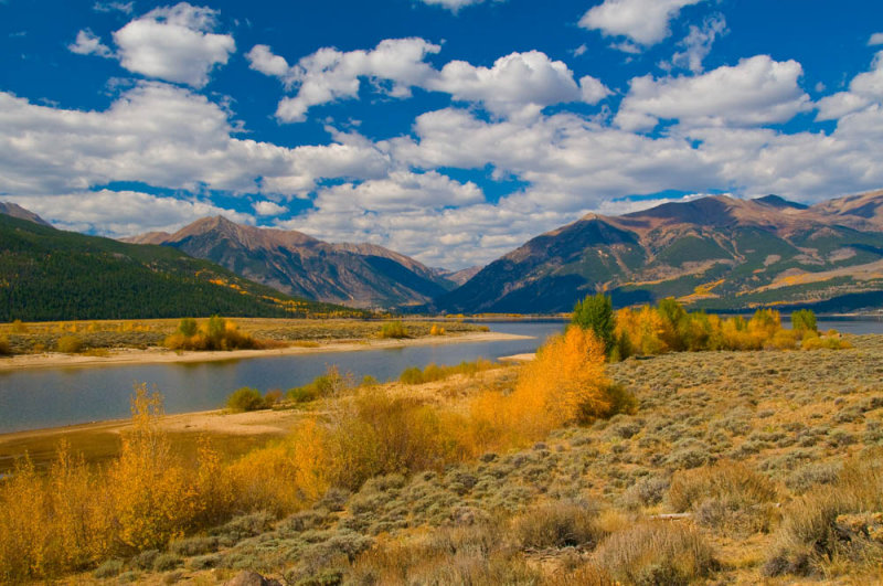 Twin Lake Mt Range