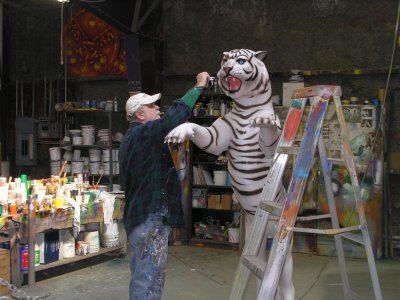 Painting tiger for parade