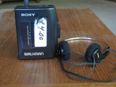 SONY walkman W/earphones