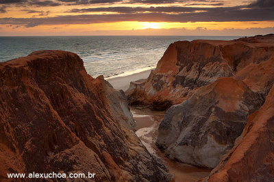 Labirinto de Falsias ao amanhecer, Praia do Morro Branco, Beberibe, Ceara 9006.jpg