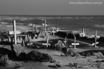 Cemitrio marinho da praia de pedras compridas, Icarai de Amontada, Amontada, Ceara, 5322, 20100626.jpg