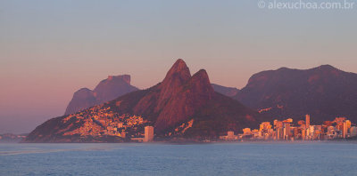 Ipanema-Rio-de-Janeiro-120309-8651.jpg