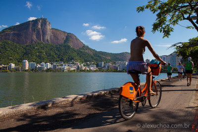 Lagoa-Rodrigo-de-Freitas-Rio-de-Janeiro-120310-9554.jpg