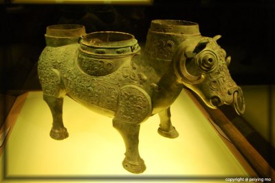 A bronze horse as wine vessal