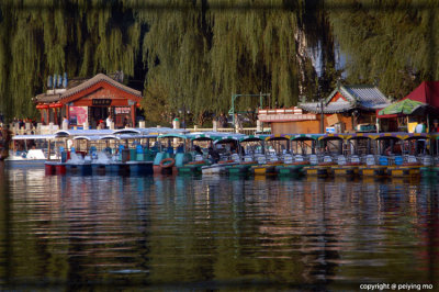 Reflections of boats at Shishahai (什刹海)