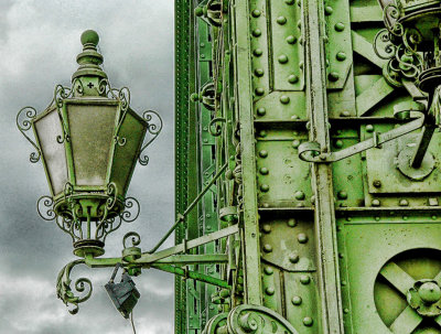 Lamp - Liberty Bridge