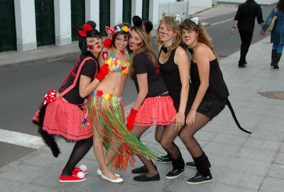 Minnies - Carnival in Hara