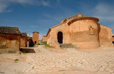 Romanesque Church of St. Martín, S. XII - Rejas