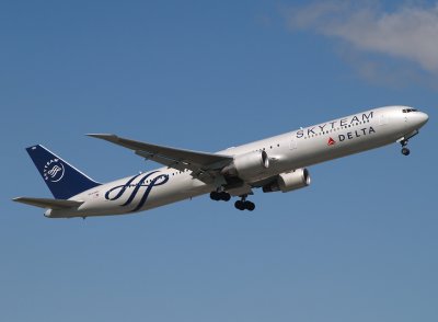 n844mh_3740_110509.jpg