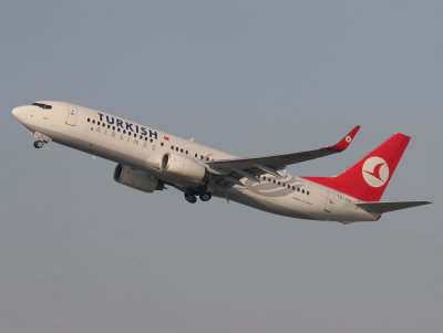 TC-JGI Turkish Airlines Boeing 737-8F2