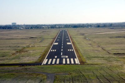 Rwy 15 at Lincoln Airport