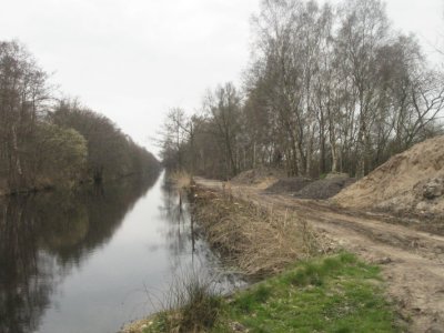 kanaal 19 april06.JPG