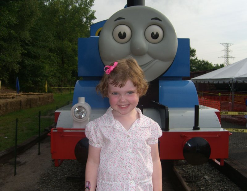 ellie_thomas.jpg