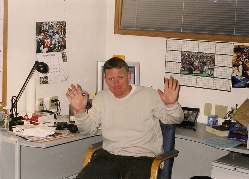 starwave98_desk.jpg