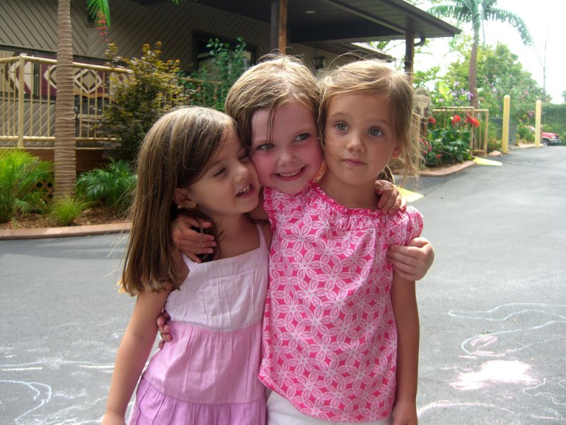 girls_heads.jpg