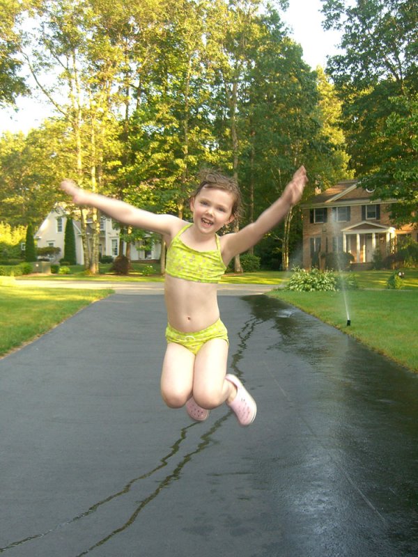 ellie_jump3.jpg