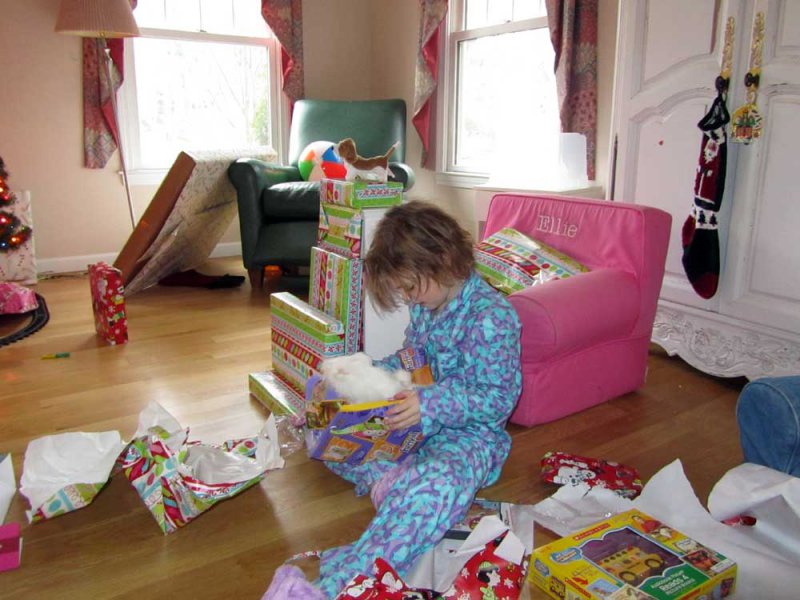 ellie_presents.jpg