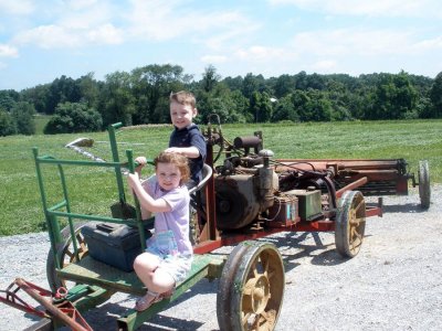kids_tractor.jpg