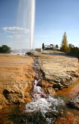 Geyser AND Outflow