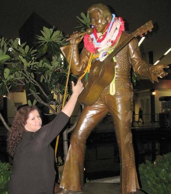 Julianna with Elvis Statue