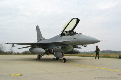 MM7251 F-16A AMI 5 Stormo/23 Gr