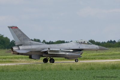 F-16CJ  90-828/SP  rd 22 FS/52 FW