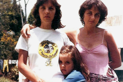 Aunt Maria, Mariana and Mommy
