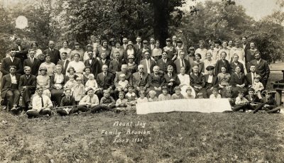 Mountjoy Reunion 1924.jpg