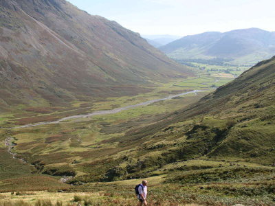 Mickleden and Langdale from low on Bowfell