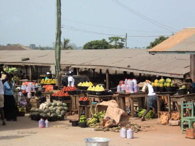Roadside market scene, Ghana