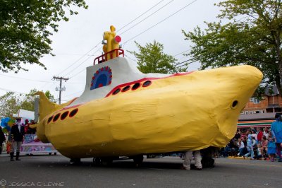 we all live in a yellow submarine