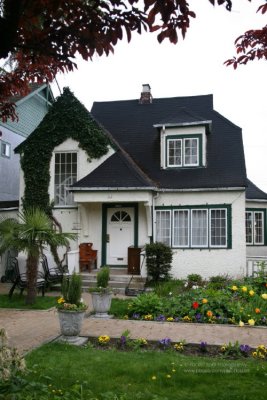 A modest Kitsilano villa